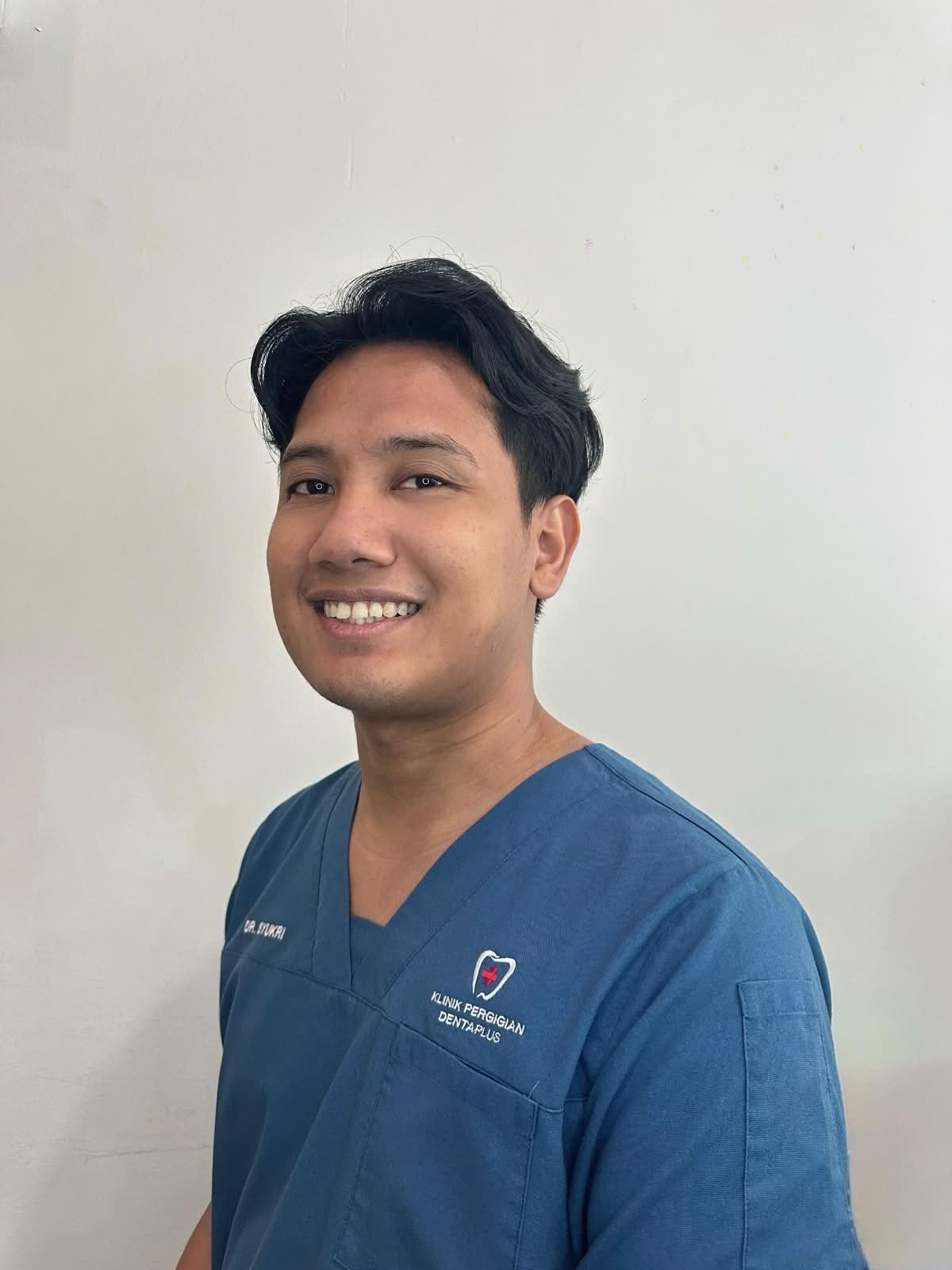 Dr. Muhammad Syukri Bin Mohd Kama - Dental Surgeon UNI Dental Setia Alam